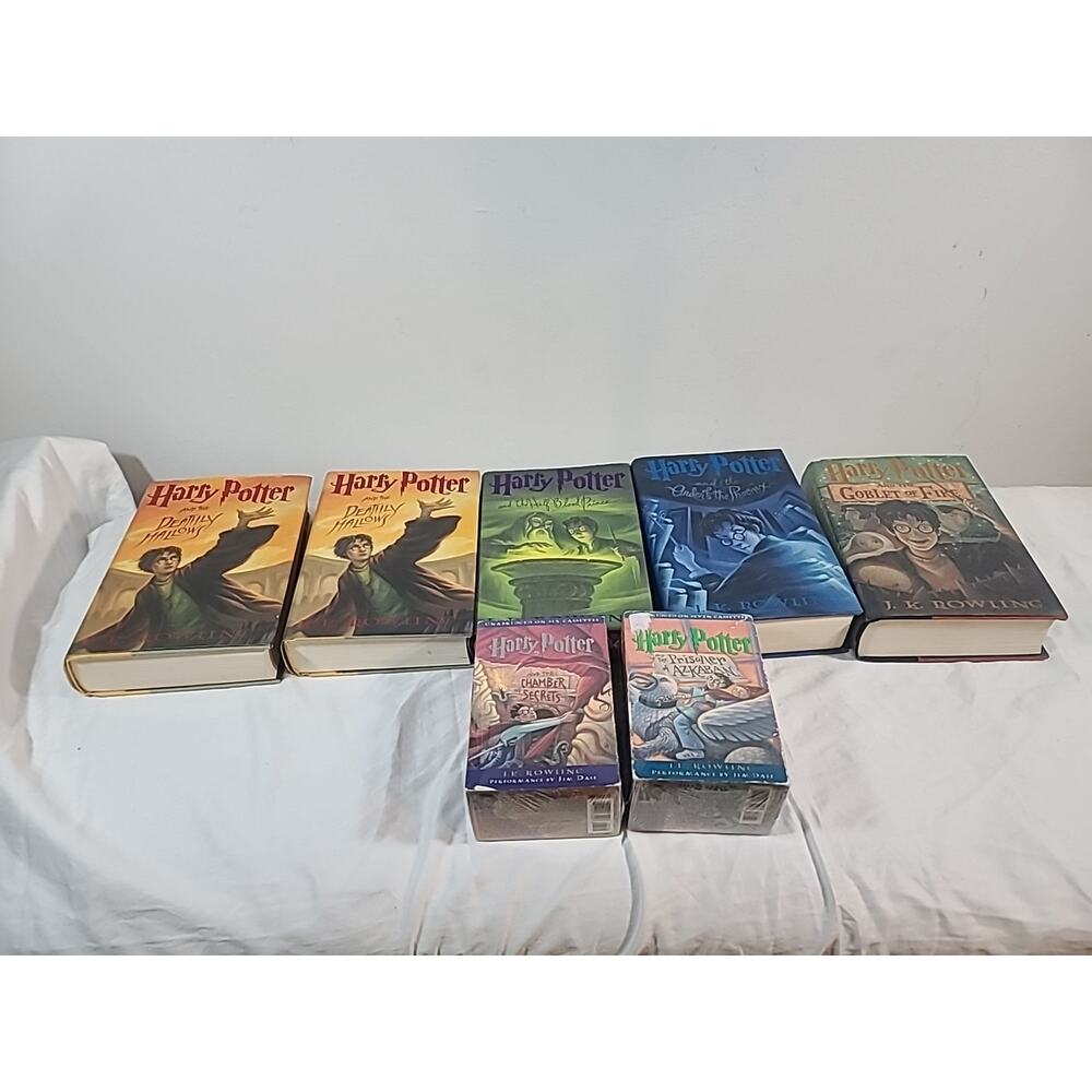 Lot of Harry Potter books, includes duplicates and Different Editions, Cassette